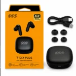نمای نزدیک هندزفری QCY T13 X Plus مشکی با دو گوشی داخل‌گوشی و کیس شارژ باز